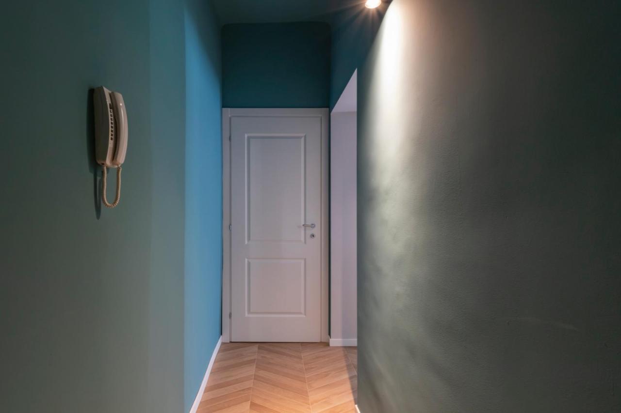 Luxury Apartment In Downtown - Curtatone 4 Milan Exterior photo