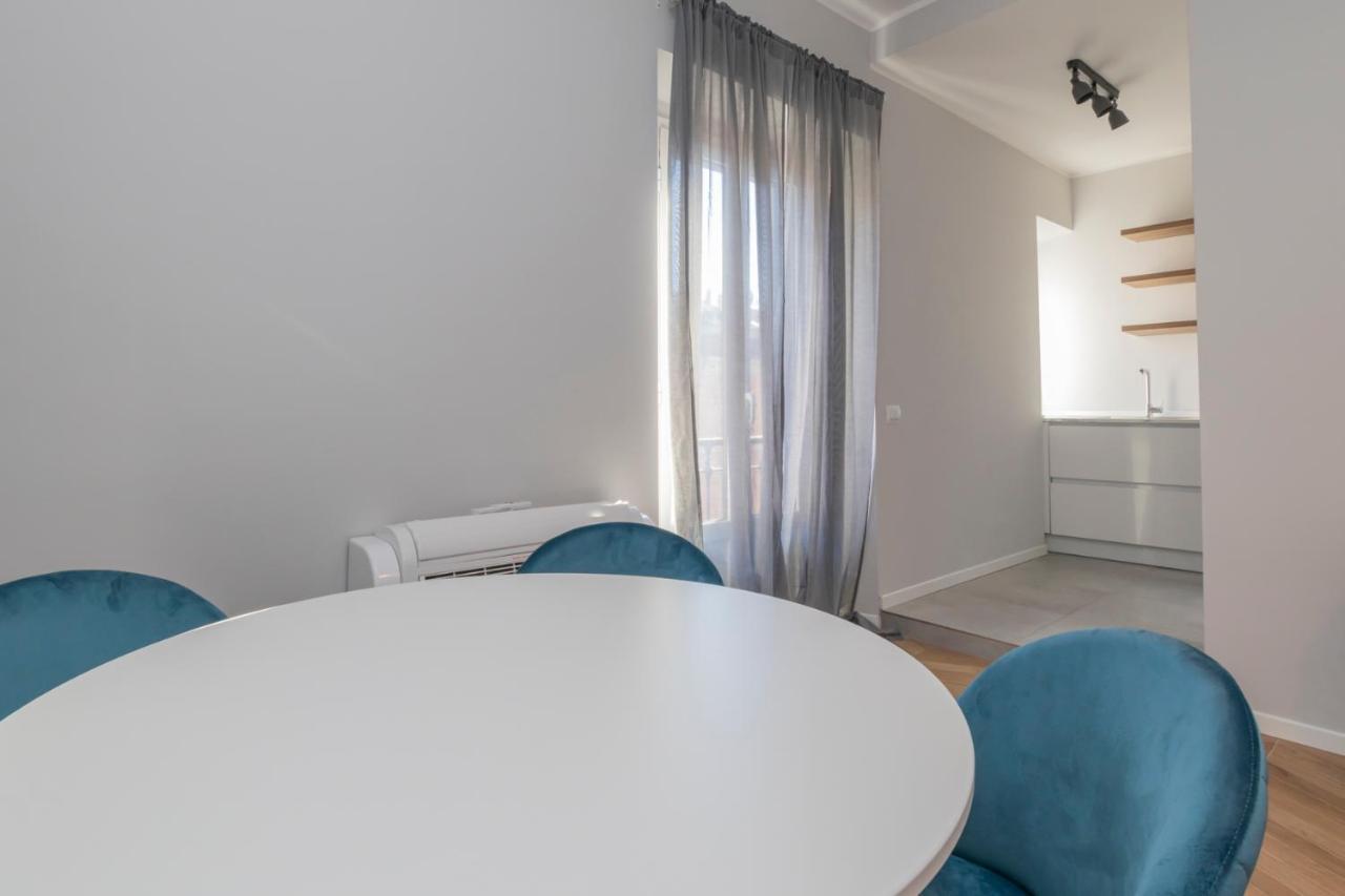 Luxury Apartment In Downtown - Curtatone 4 Milan Exterior photo